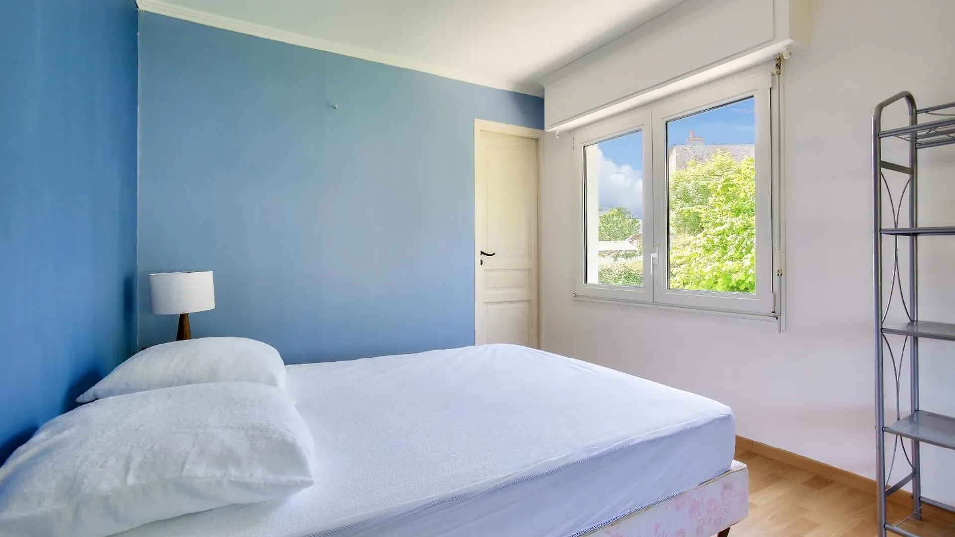 Holiday home Maison Pour 6 Au Calme - A Moins De 2Km De La Plage Dinard